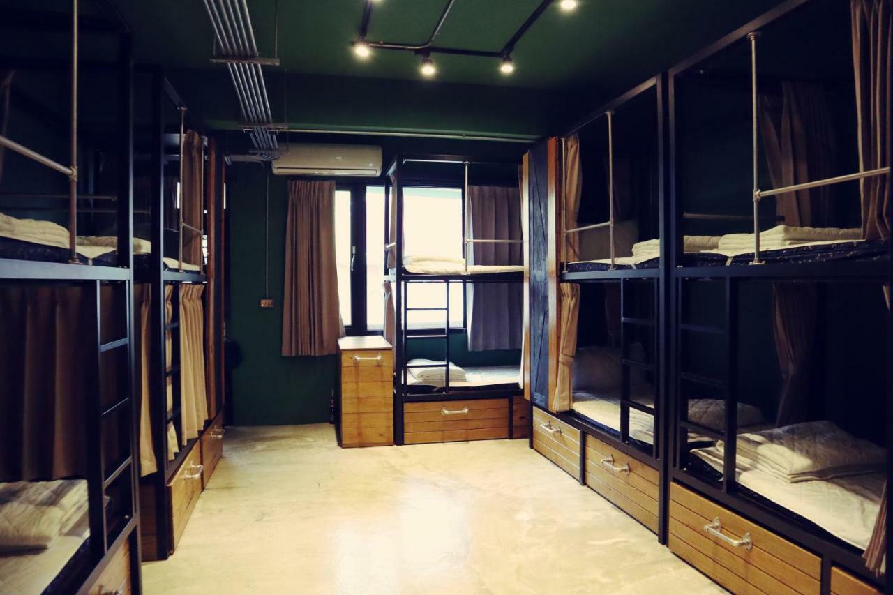 Travel Charger Hostel Хуалянь Экстерьер фото